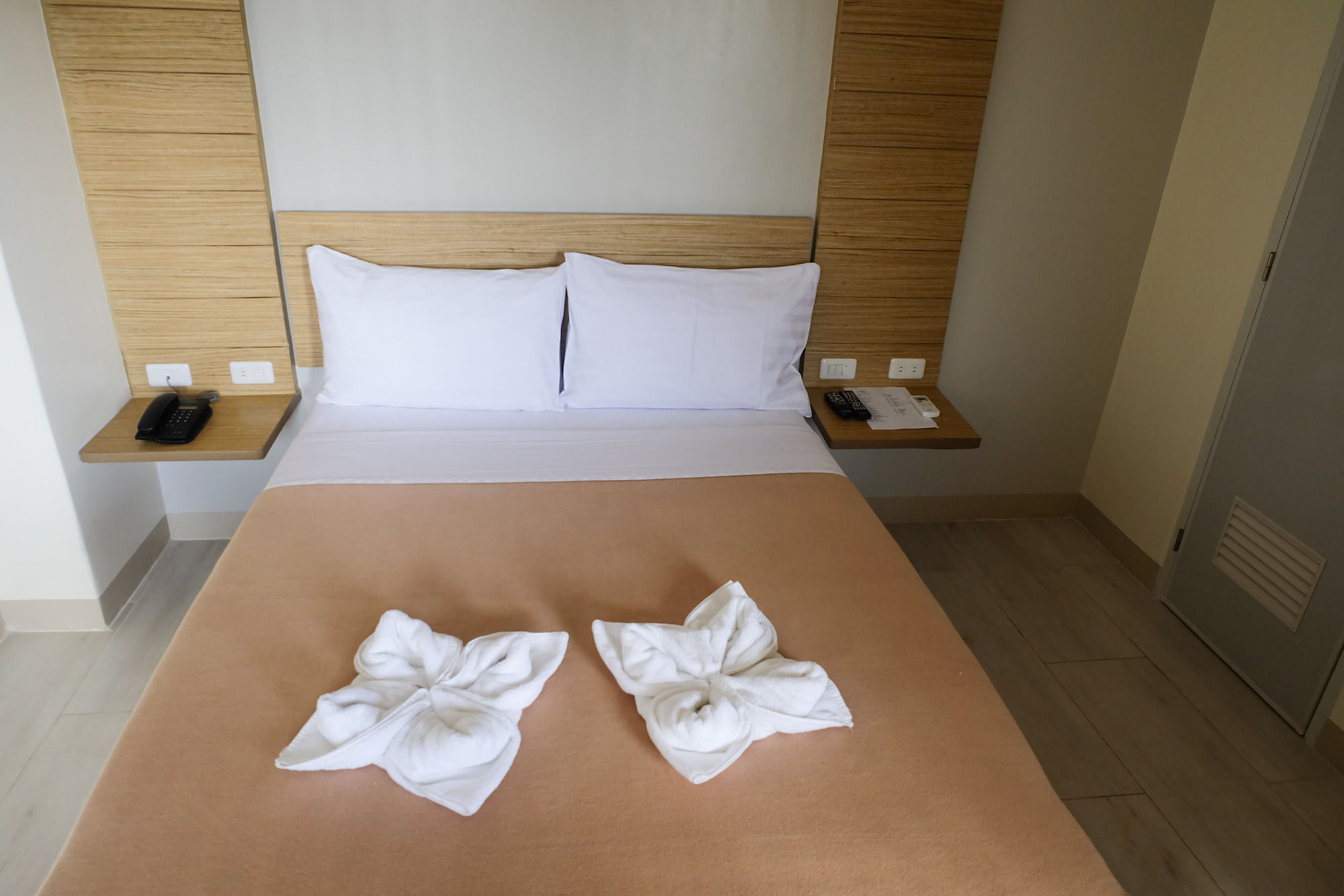 Chambre Mactan Hotel 麦克坦 外观 照片